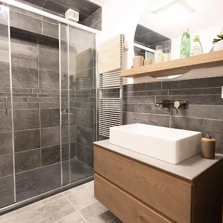 La Rocca 2 - Bookwedo Apartment *