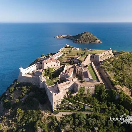 La Rocca 2 - Bookwedo *
